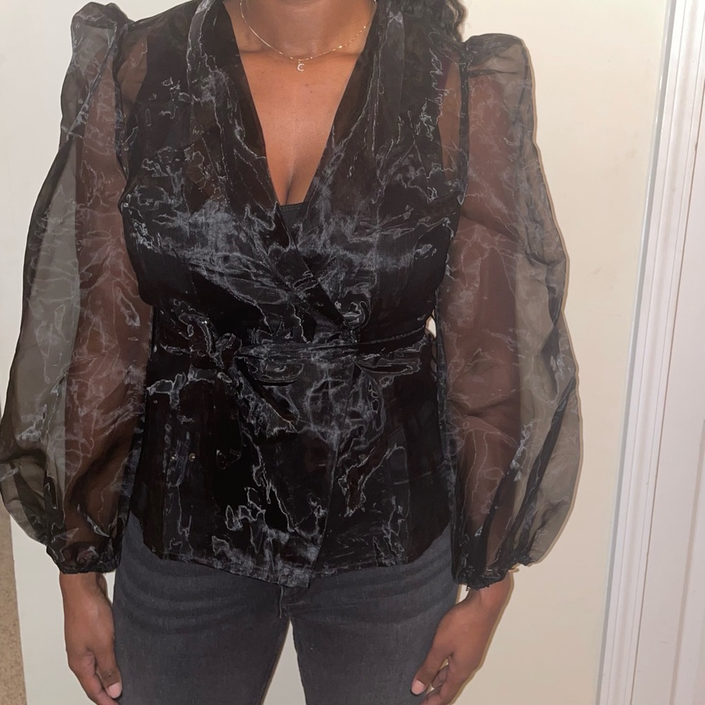 Organza blouse with tie